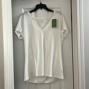 Lilly Pulitzer short sleeve tee. Size XL. NWT!!